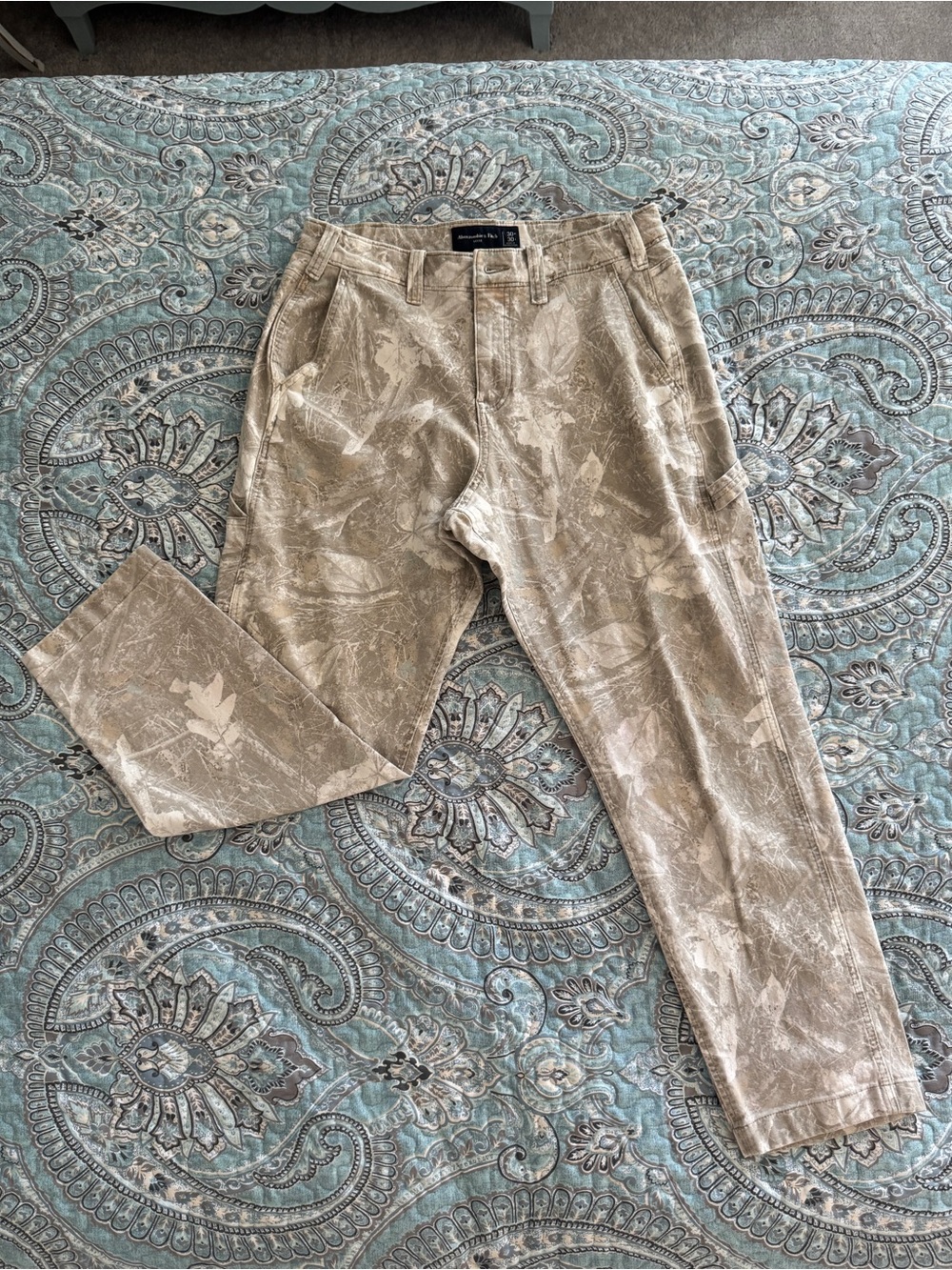 Abercrombie & Fitch Camo Printed Chino Pants